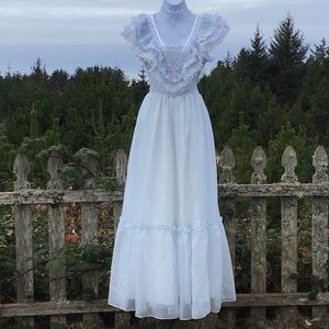 VINTAGE GUNNE SAX SEE MEASUREMENTS